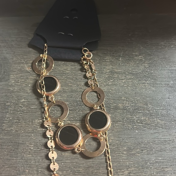 Elegant Gold and Black Necklace and Bracelet Set - Picture 2 of 3